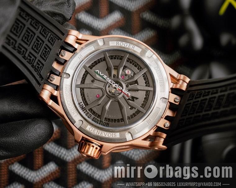 Roger Dubuis 46mm M05