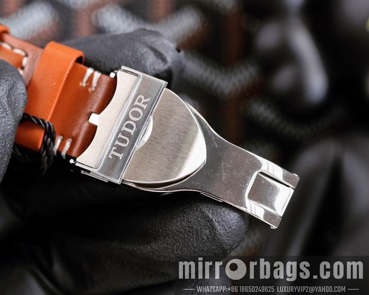 Tudor men 41mm M04