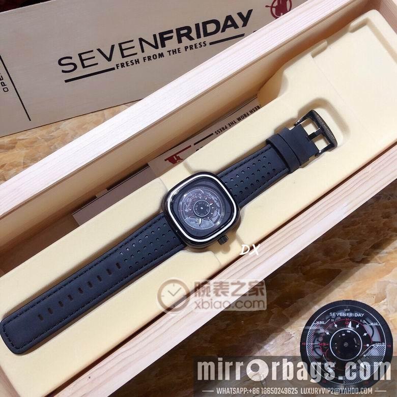 Seven Friday 47x47mm 2nms19