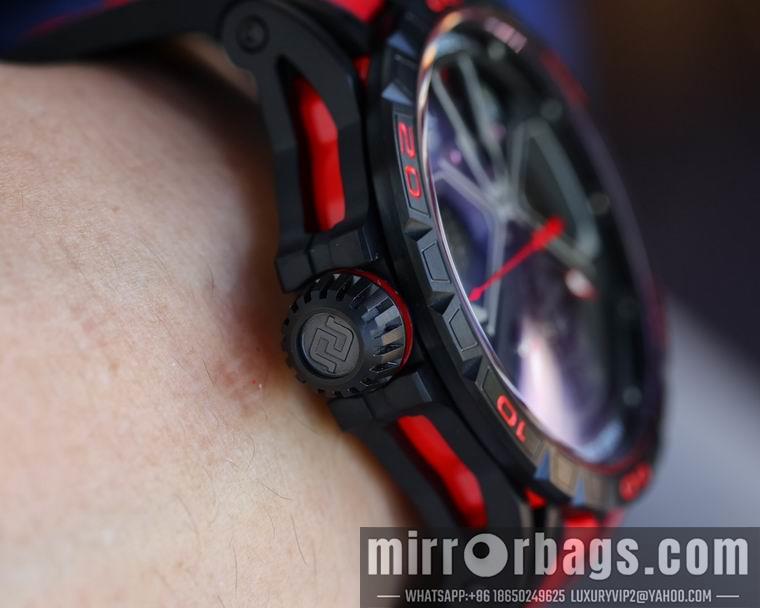 Roger Dubuis men 45mm M01