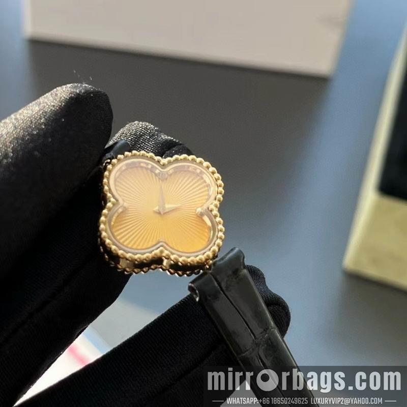 Van Cleef & Arpels watch 022428