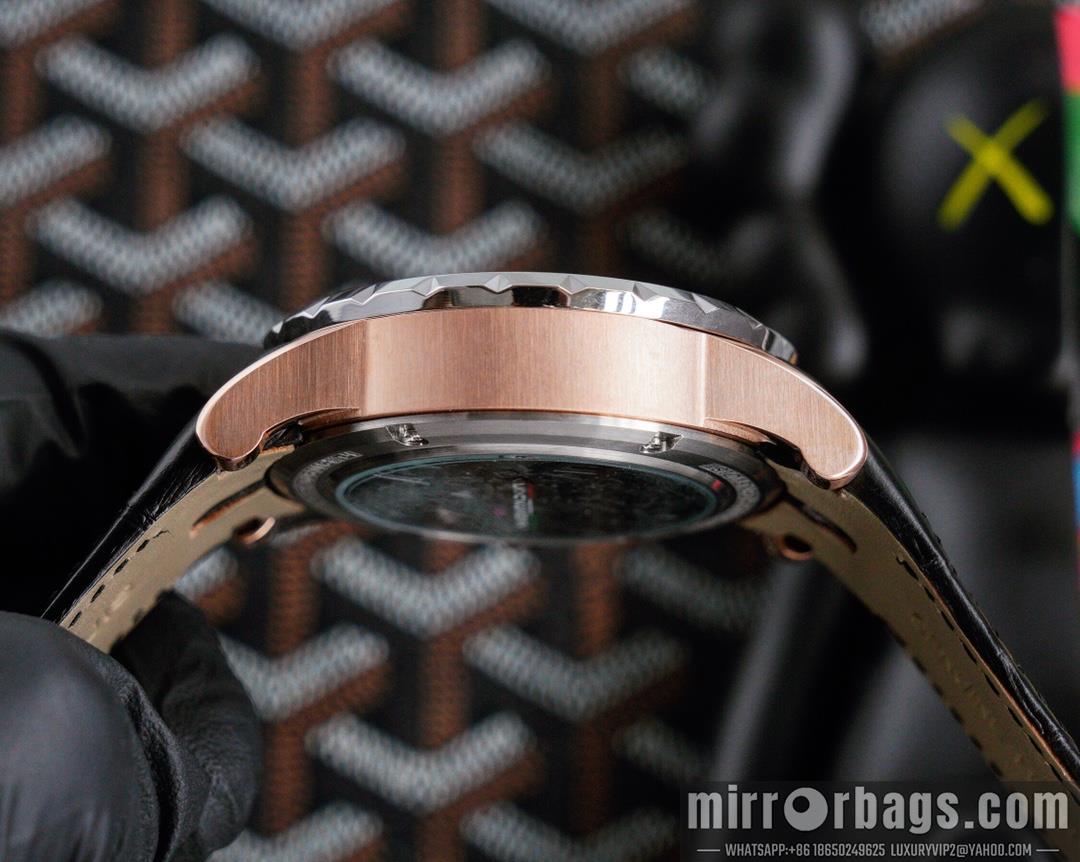 Roger Dubuis watch M08