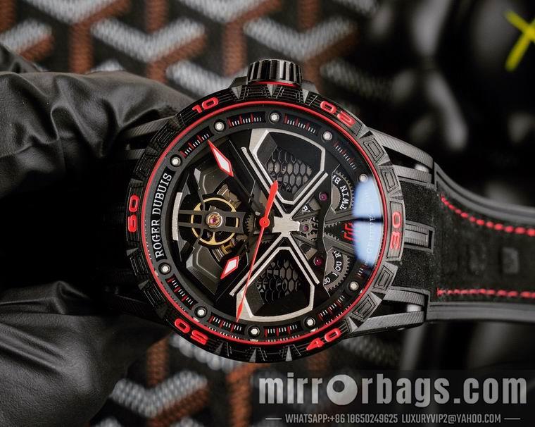 Roger Dubuis 46mm M05