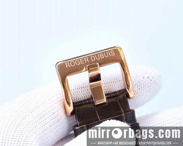 Roger Dubuis men 45mm M09