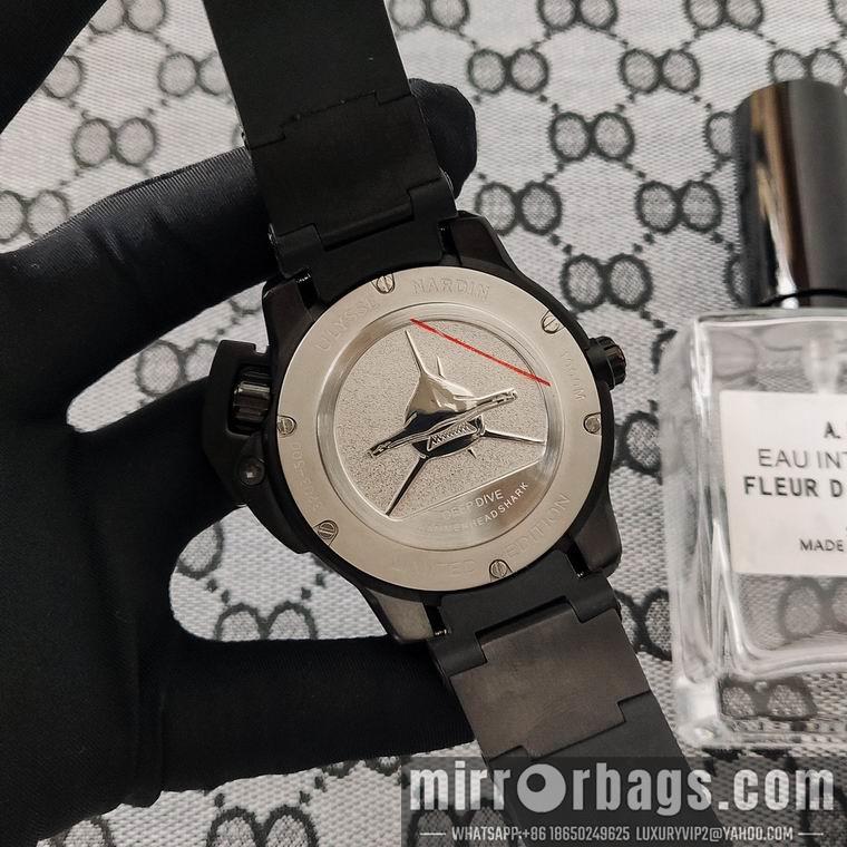 Ulysse Nardin men 45mm M04