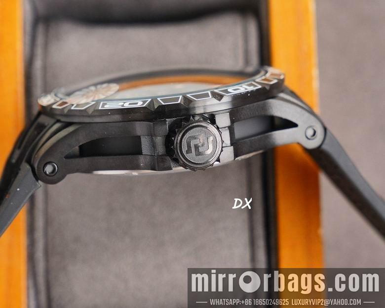 Roger Dubuis 47x13mm 2nms51