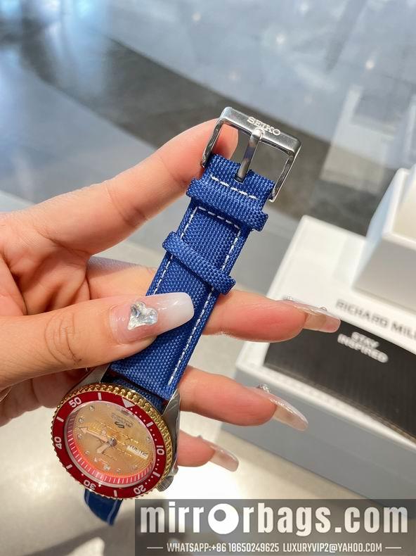 Seiko watch 42.5X13.4mm 071741