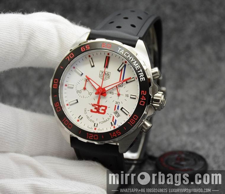 Tag Heuer men 44X16mm M17