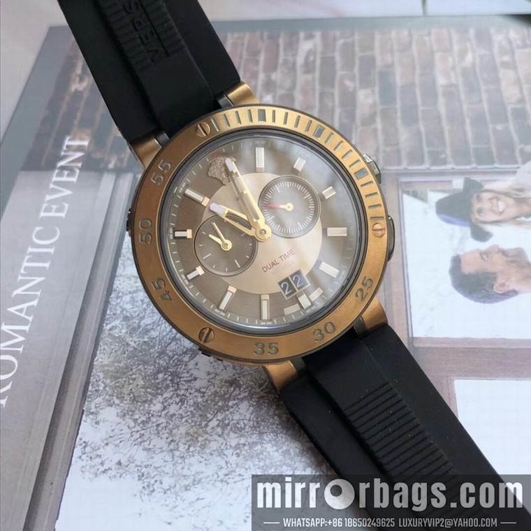 Versace men 44mm M05