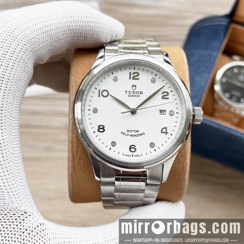 Tudor men watch M13