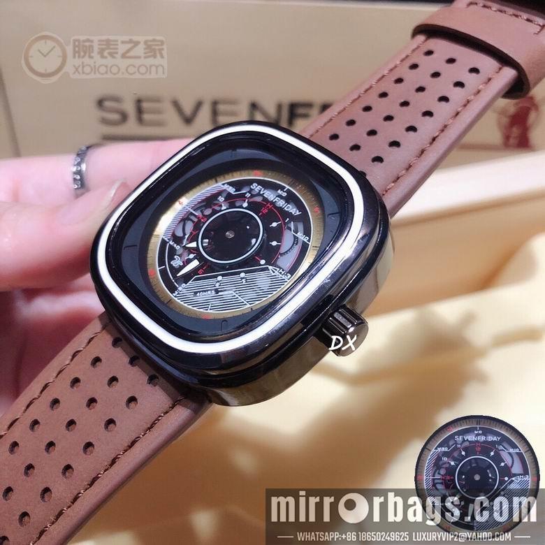 Seven Friday 47x47mm 2nms19
