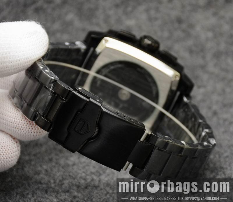 Tag Heuer 44X18mm 060856
