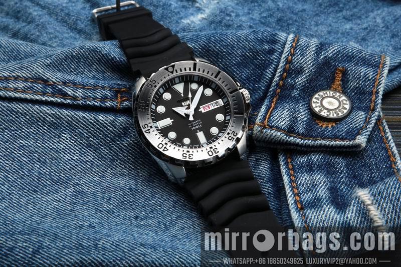 Seiko 43.3X13mm 050218
