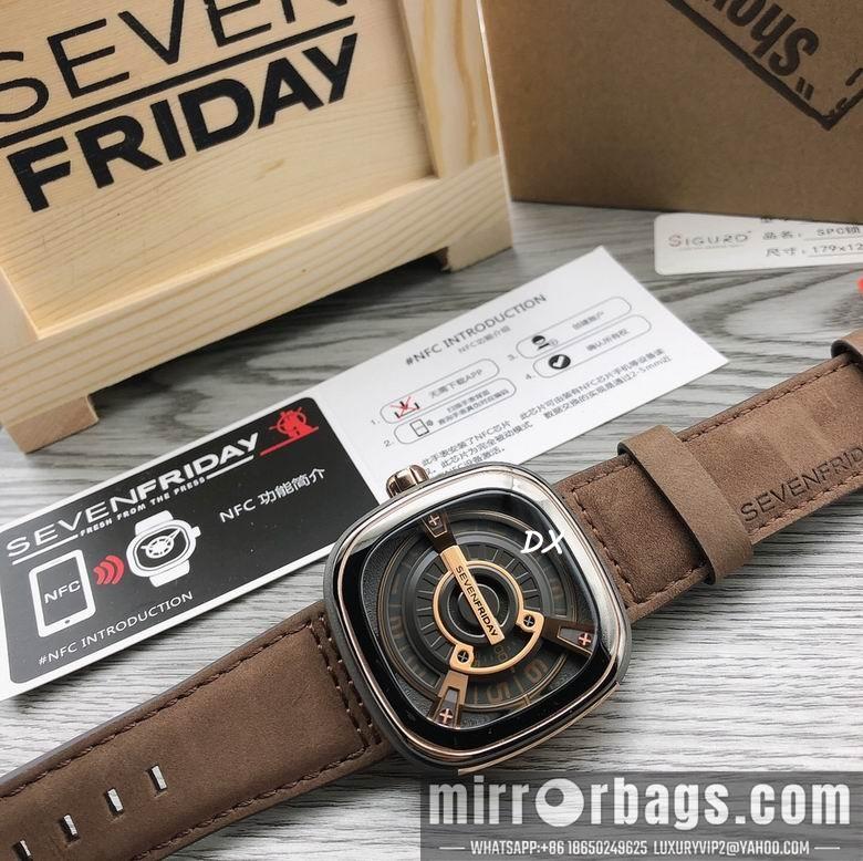 Seven Friday 47x47mm 2nms15