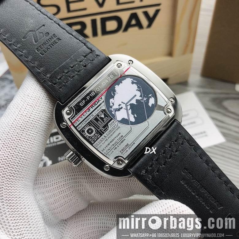 Seven Friday 47x47mm 2nms16