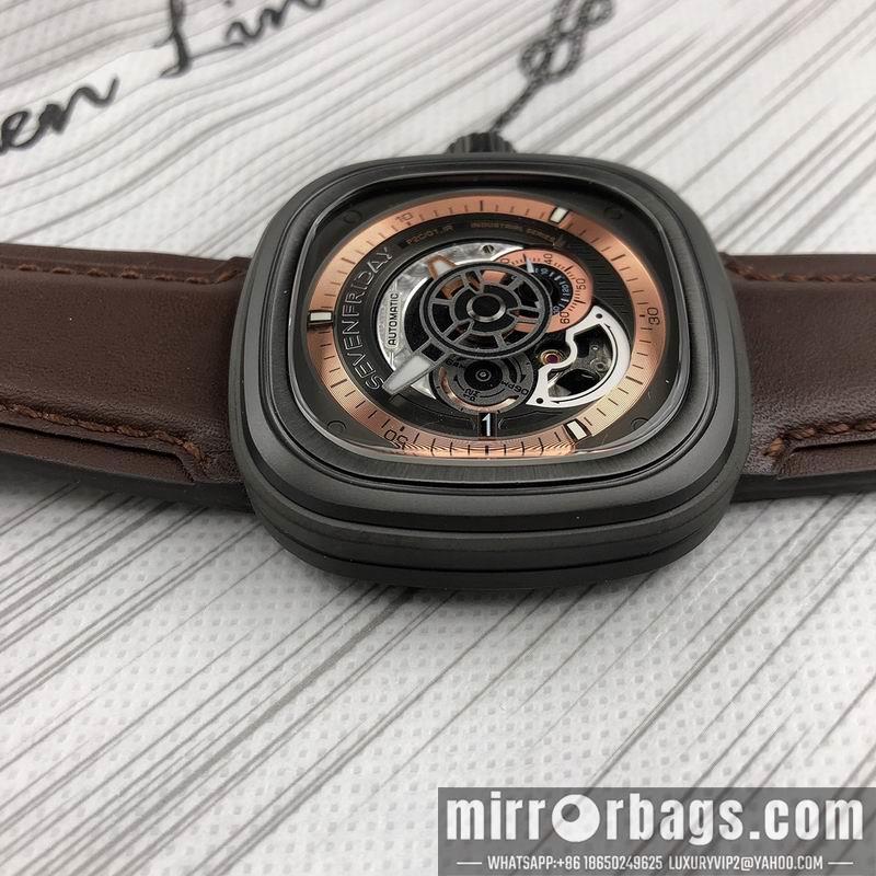 Seven Friday 47X47mm 0321109