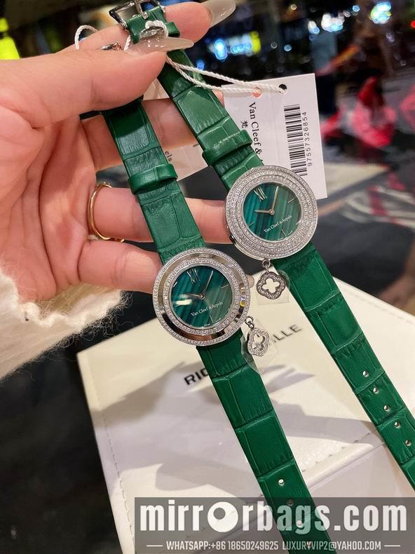 Van Cleef & Arpels women 32mm 080606