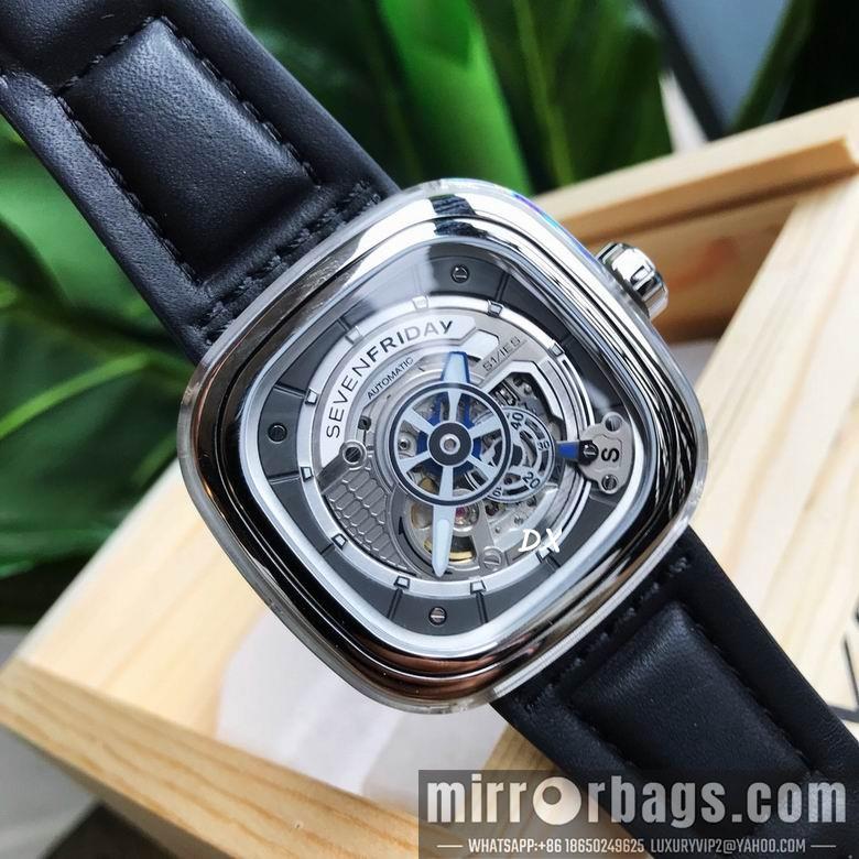 Seven Friday 47x47mm 2nms50