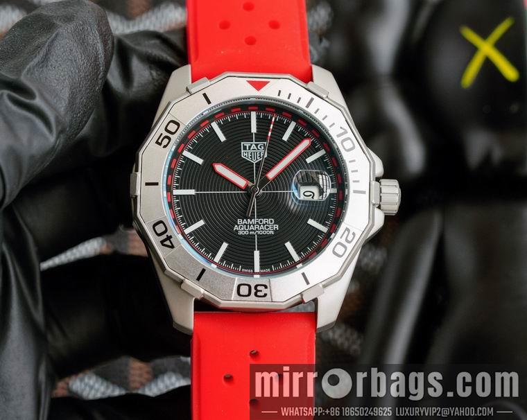 TAG Heuer men 40mm M02