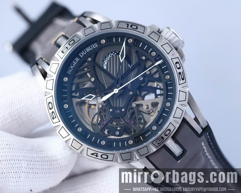 Roger Dubuis watch M18