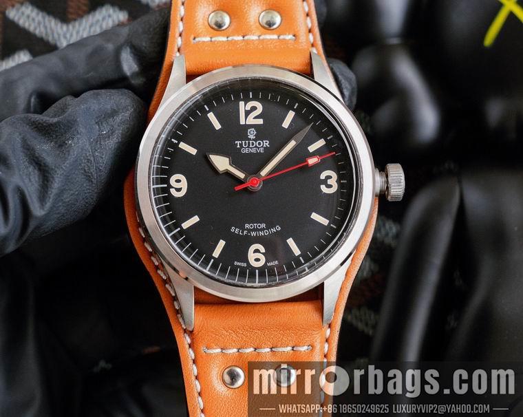 Tudor 42mm men M01