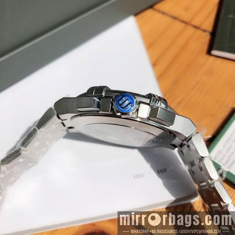 Maurice Lacroix 42mm 102251