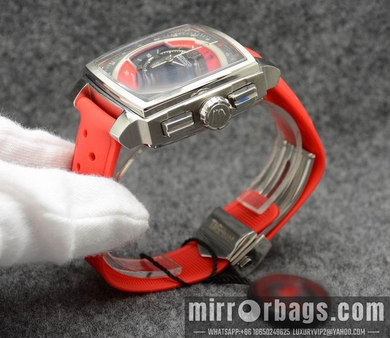 Tag heuer men watch M07