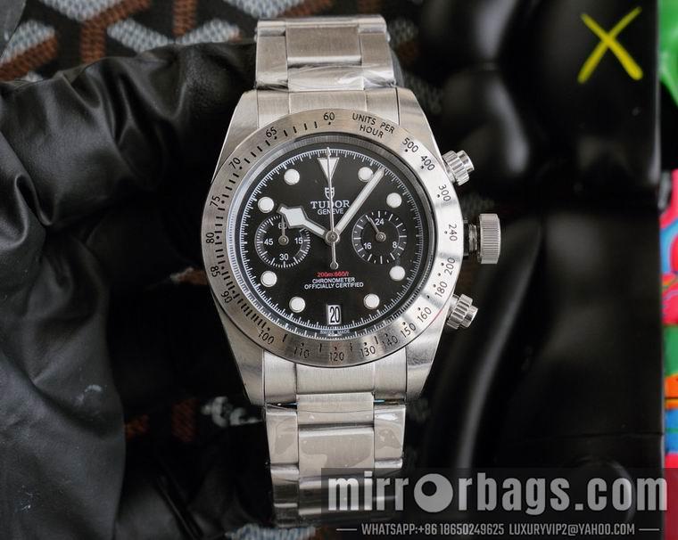 Tudor men 42mm M11