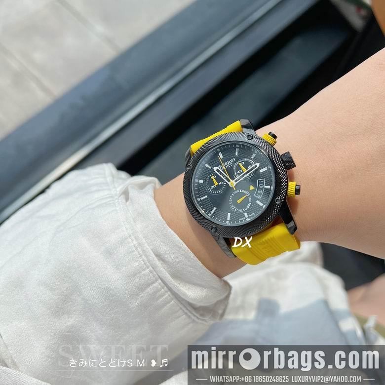 Burberry S M 10nms13