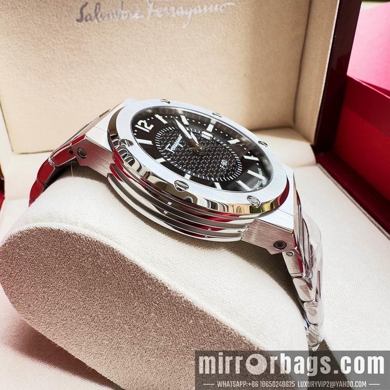 Ferragamo 43mm 090924