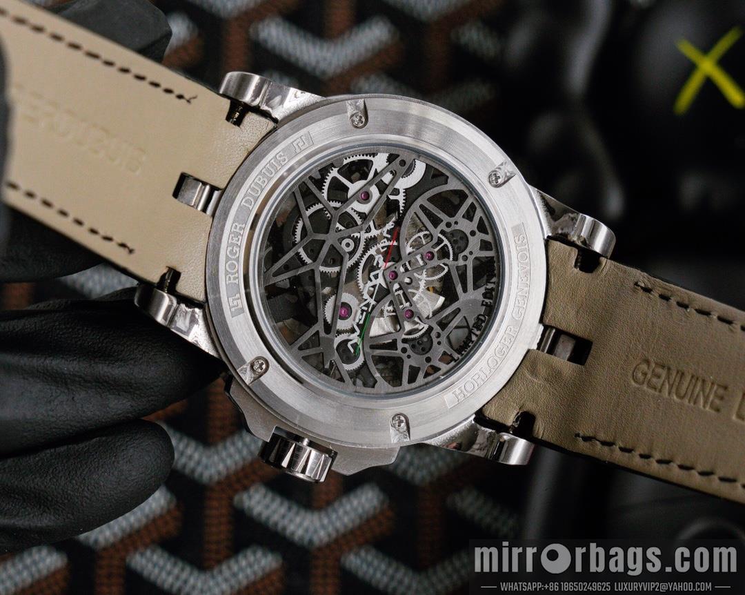 Roger Dubuis watch M08