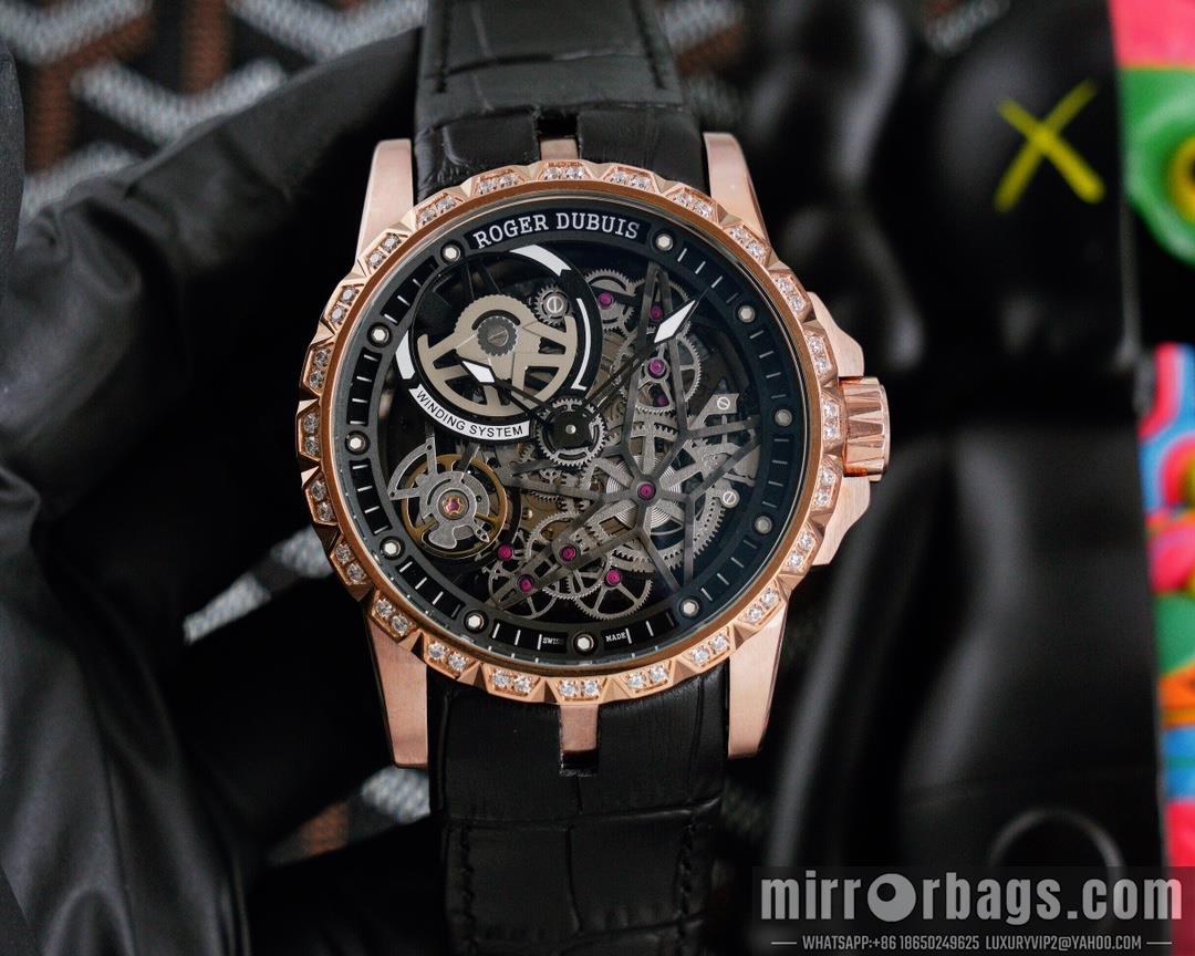 Roger Dubuis watch M08