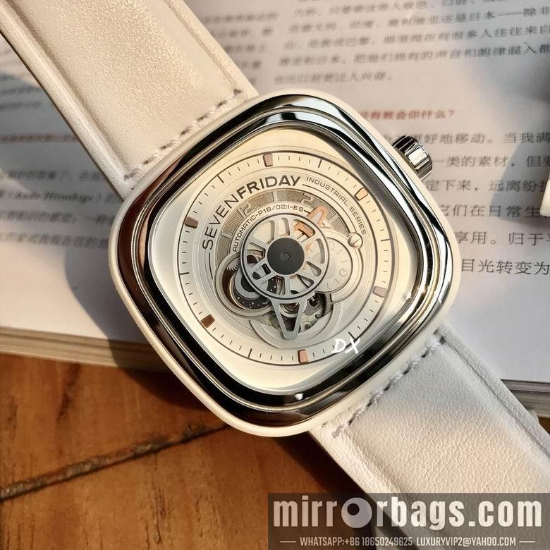 Seven Friday 47x47mm 5nms55