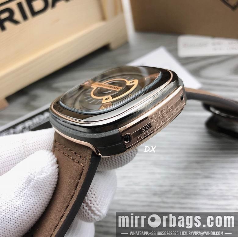 Seven Friday 47x47mm 2nms15