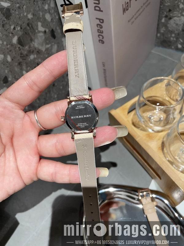 Burberry 26mm 052204