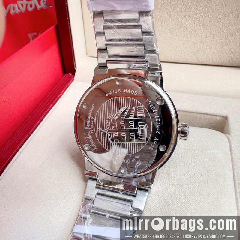 Ferragamo 43mm 090924