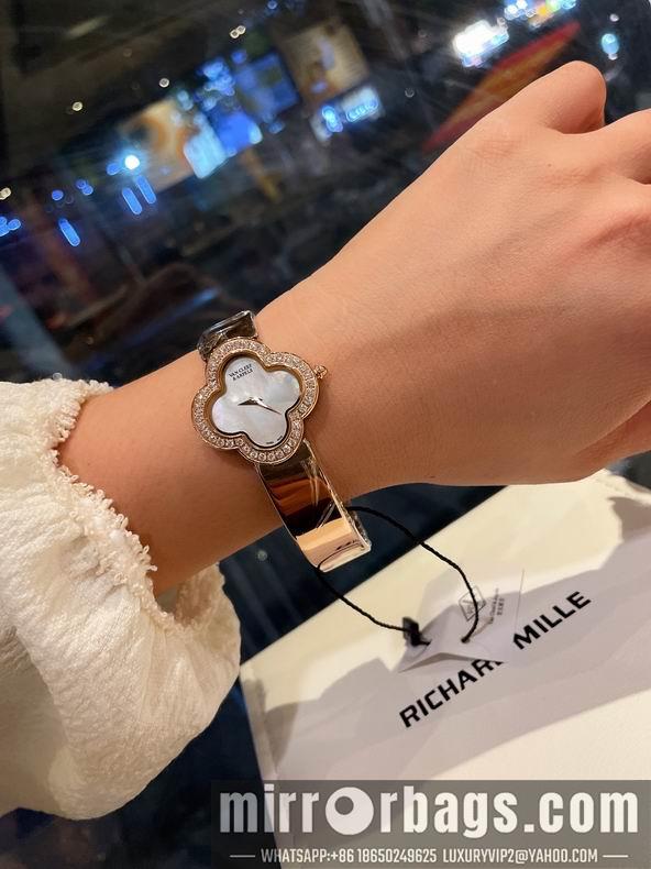 Van Cleef & Arpels watch 090931