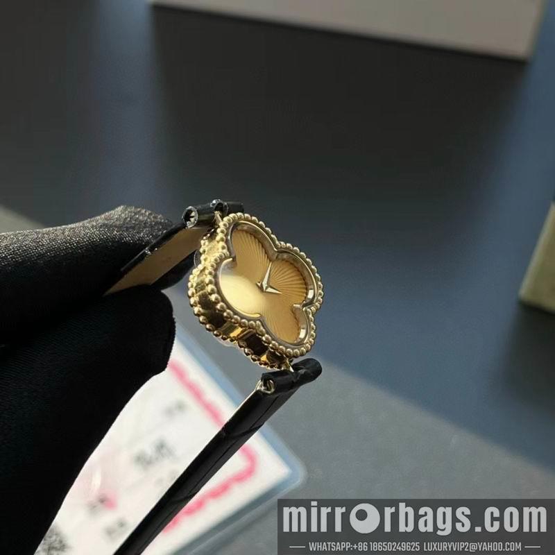 Van Cleef & Arpels watch 022428