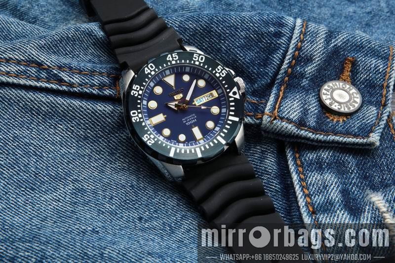 Seiko 43.3X13mm 072803