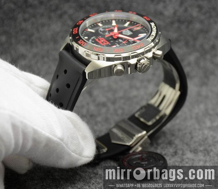 Tag Heuer men 44X16mm M17