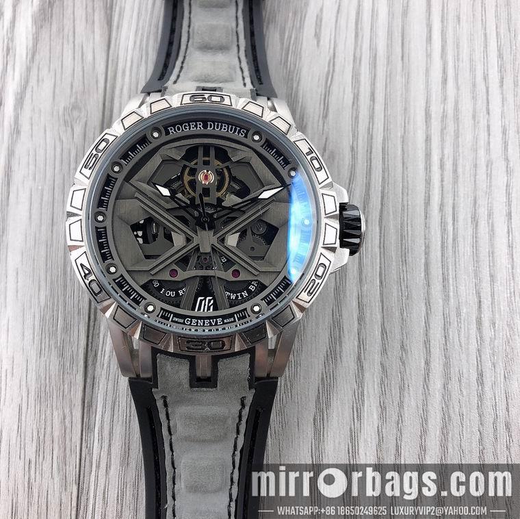 Roger Dubuis men 47X13mm M03