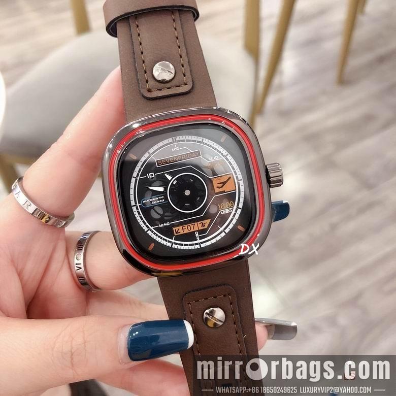 Seven Friday 47x47mm 2nms34