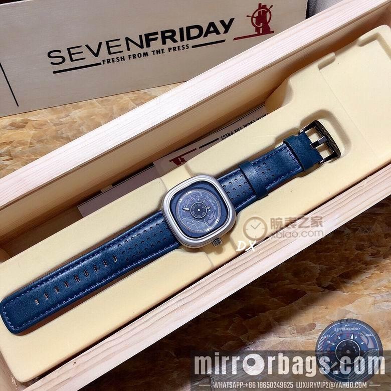 Seven Friday 47x47mm 2nms19