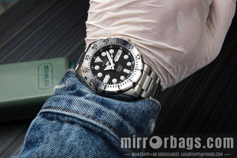 Seiko 43.3X13mm 050218