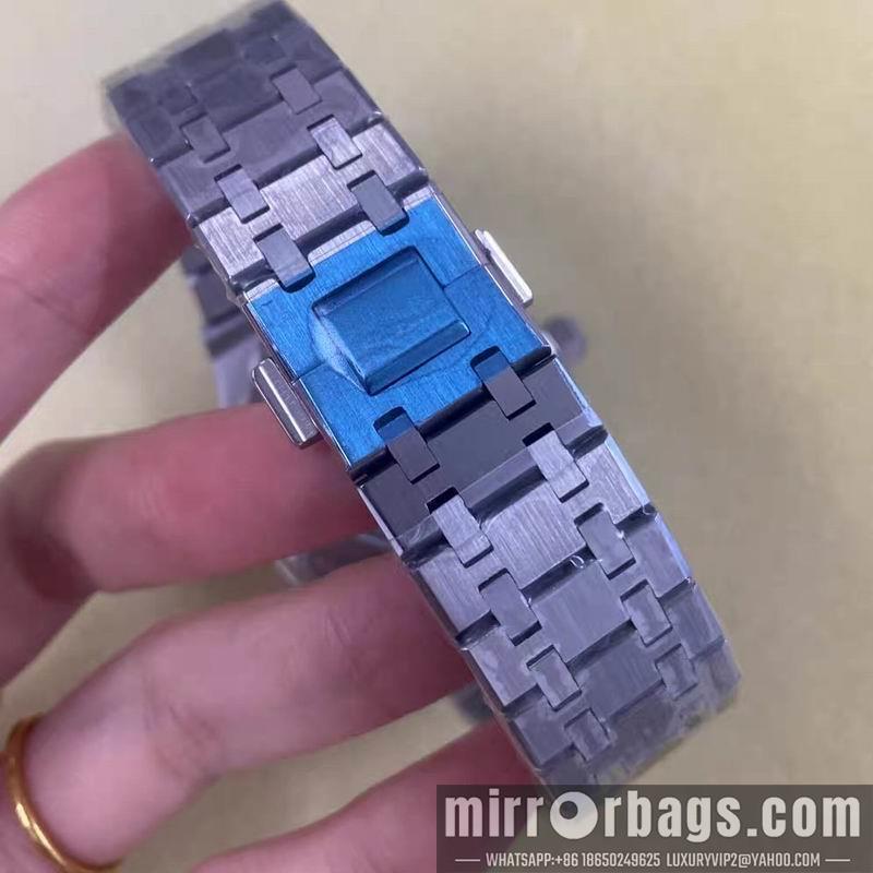 Seiko watch 051113