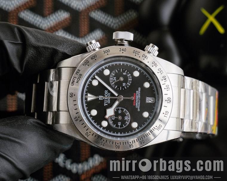 Tudor men 42mm M11