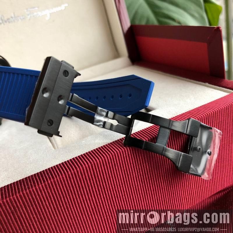 Ferragamo 43mm 032444