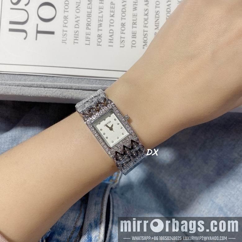 Guess 30x20mm 2nms04
