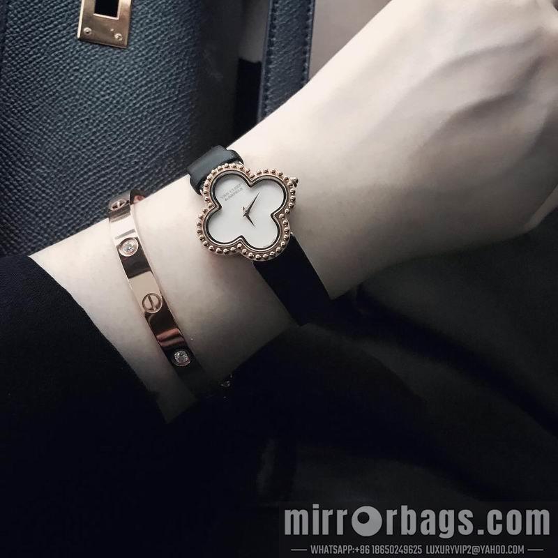 Van Cleef & Arpels 30X30mm 022468