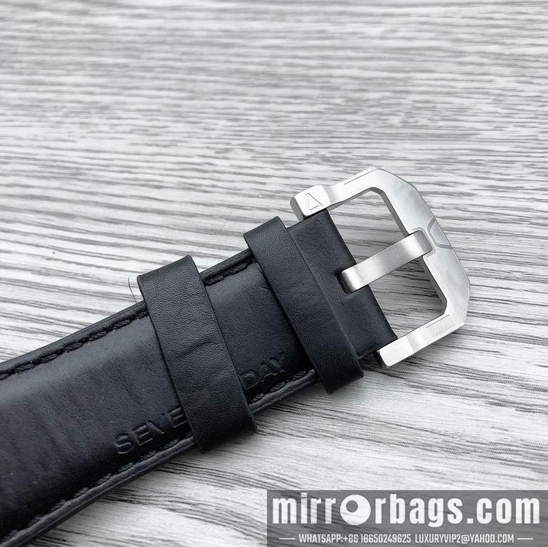 Seven Friday men 44.3X49.7mm M01